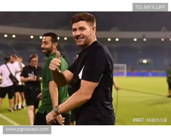 杰拉德:英超中场传奇的战术精髓与成功之道