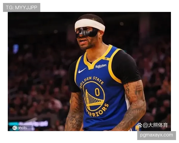 佩顿二世季后赛防守表现出色 成为勇士队关键防守利器 佩顿二世季后赛防守表现出色 成为勇士队关键防守利器