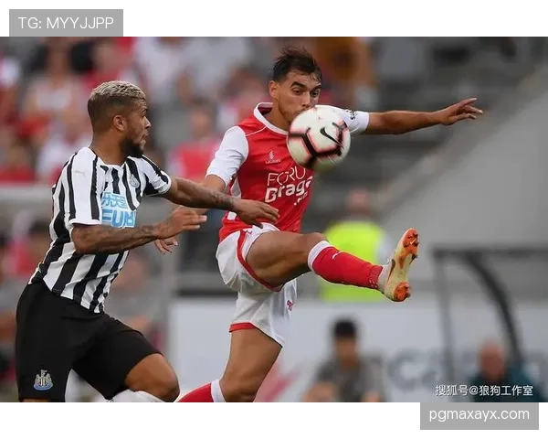 欧联杯决赛伊斯坦布尔打响，群雄逐鹿共争荣耀