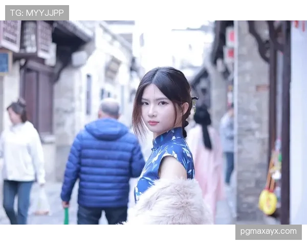 刚刷到古力的私服照——棋盘外的人生像富豪剧，行李箱都比我房租贵